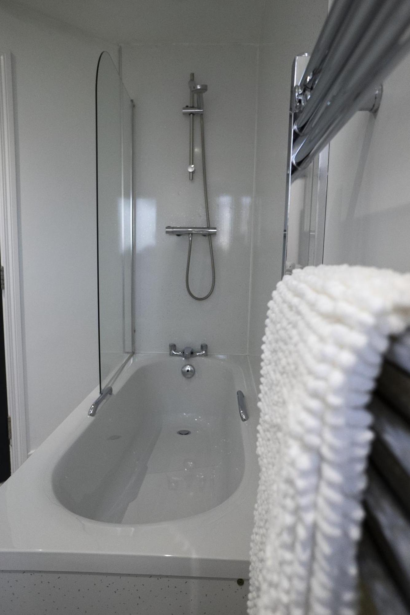 Hope - Tullymore Apartment Belfast